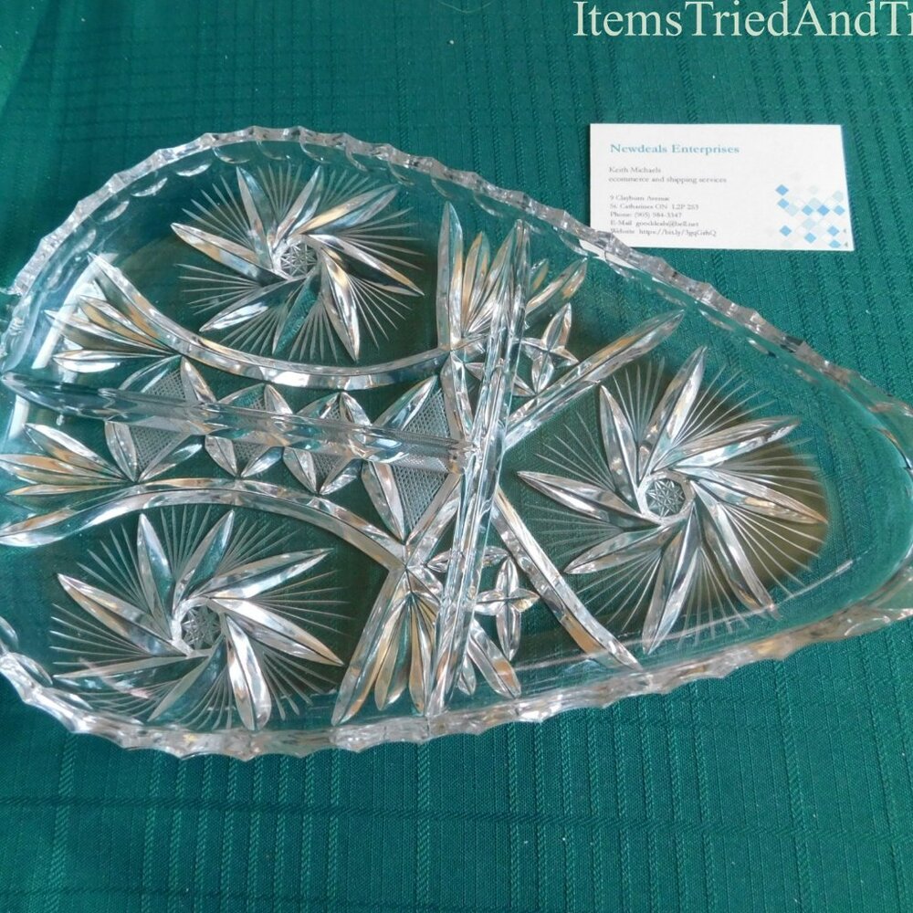 Pinwheel crystal divided heart shape handled condiment dish